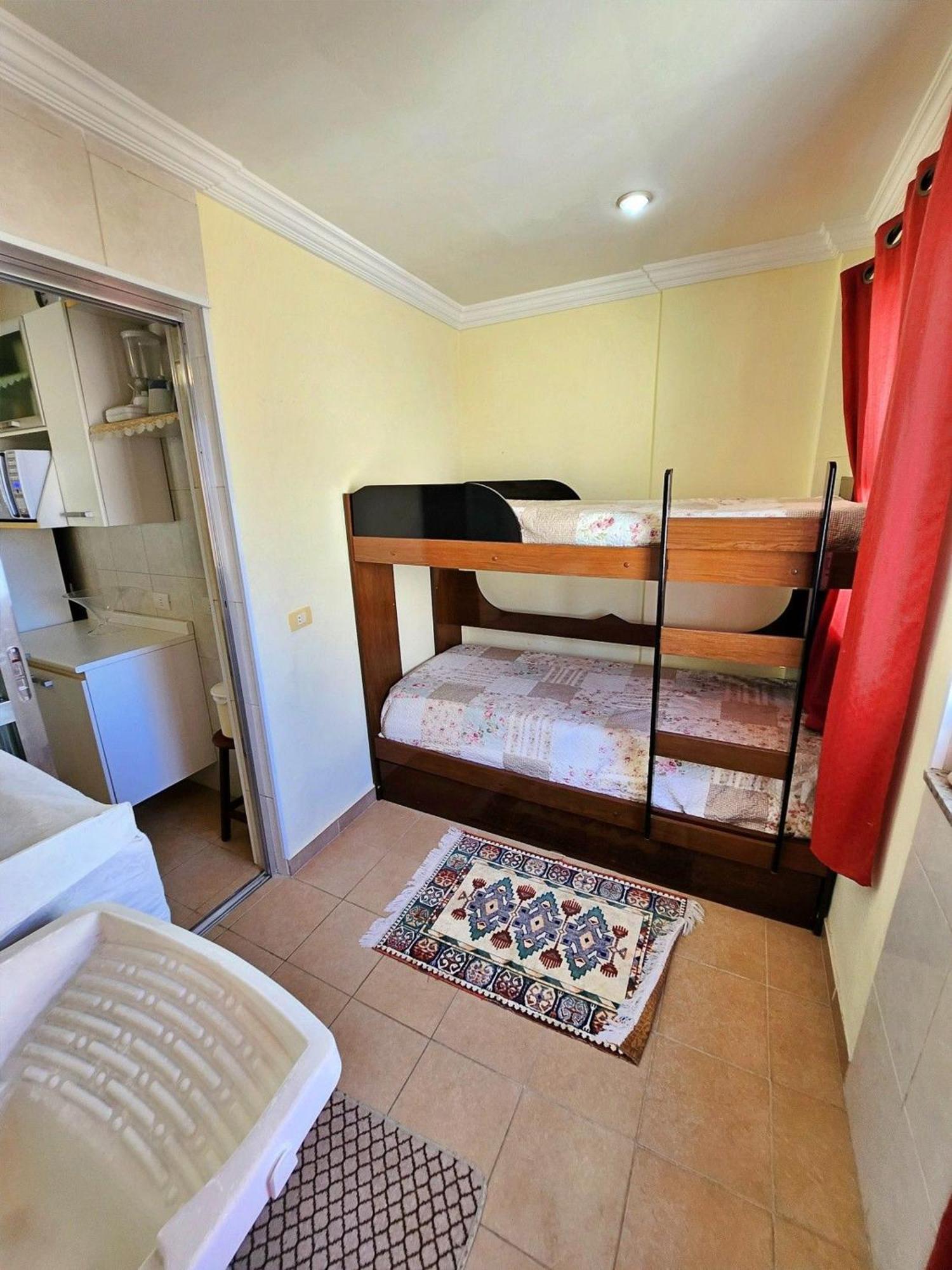 גוארויה Aconchegante Apto 01 Dorm C/Sacada, Ar-Cond, Wi-Fi, Lado Praia מראה חיצוני תמונה