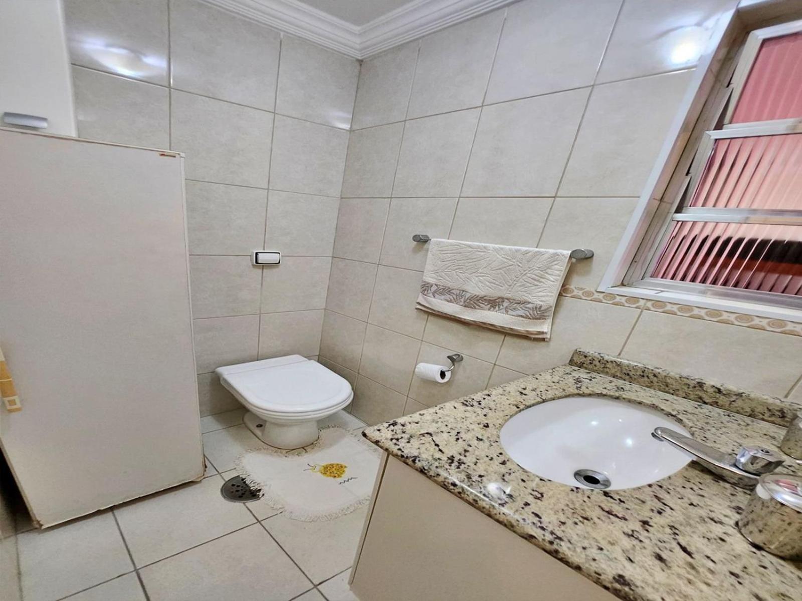 גוארויה Aconchegante Apto 01 Dorm C/Sacada, Ar-Cond, Wi-Fi, Lado Praia מראה חיצוני תמונה